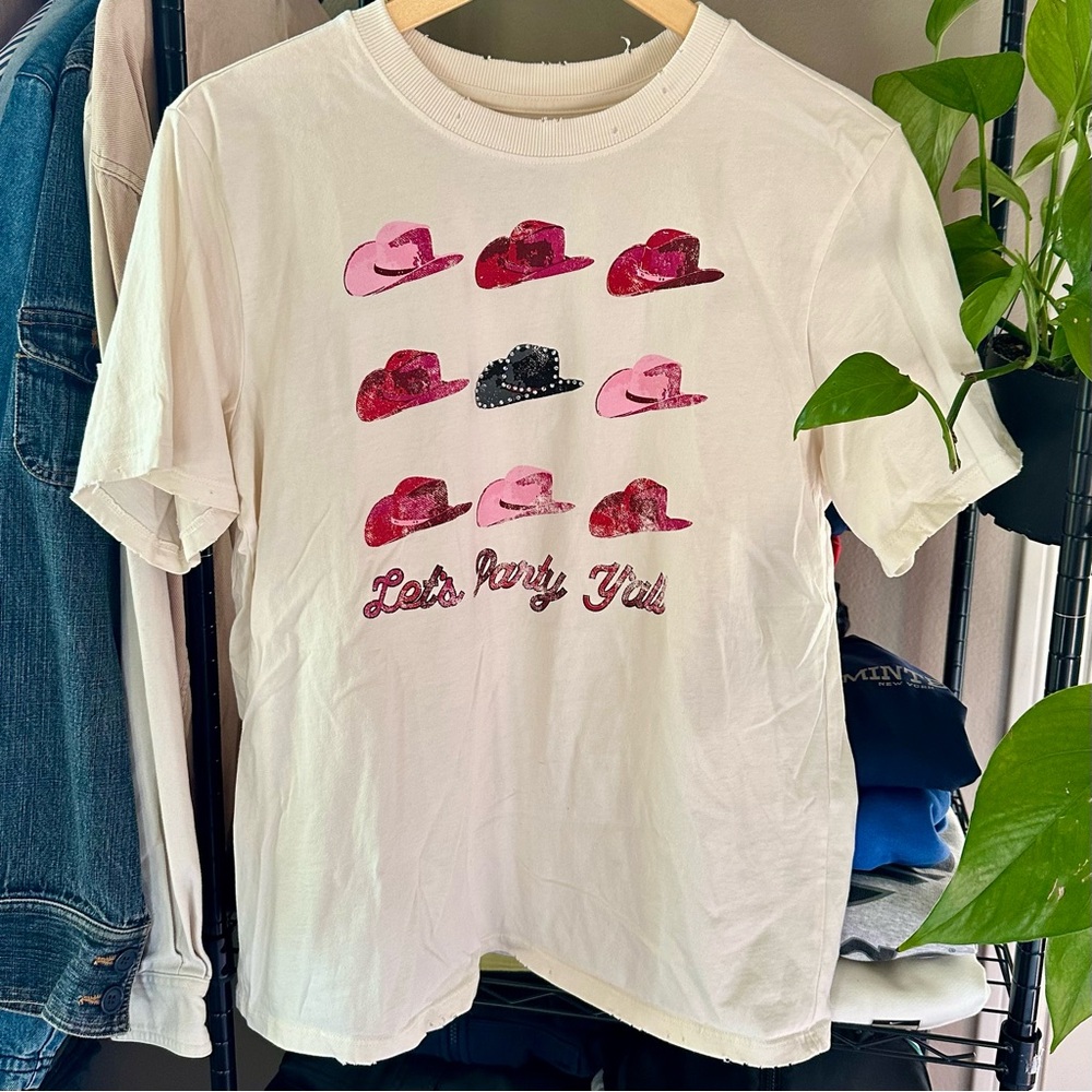 Idyllwind “Let’s Party Yall” cowgirl hats graphic tee